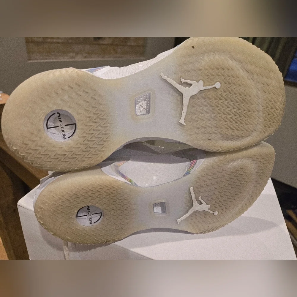 Air Jordan 36 Pure Money Low Sneakers 9.5 Box Authentic Streetwear